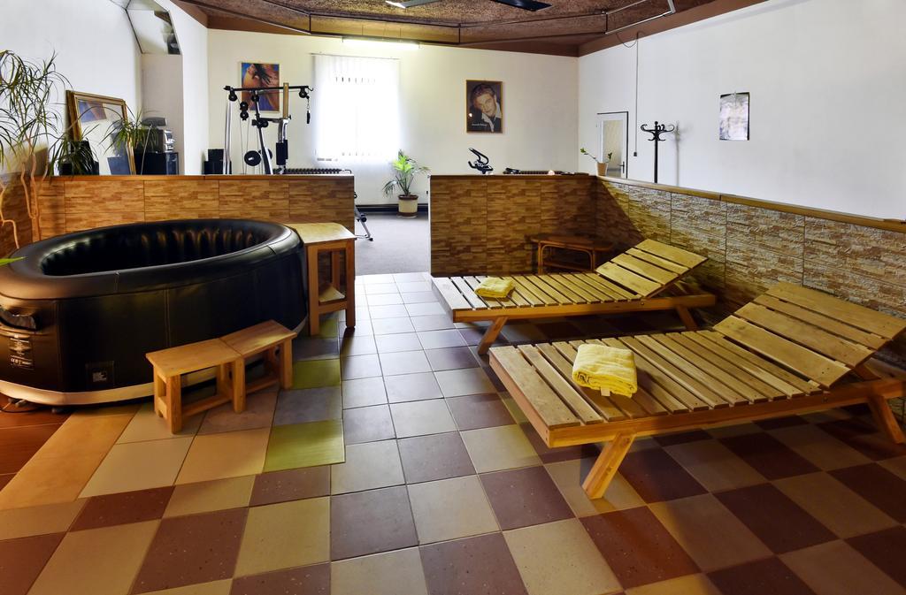 Hotel Kovarna Decin Dış mekan fotoğraf