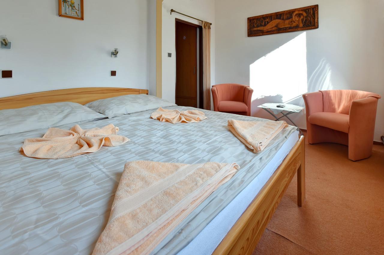 Hotel Kovarna Decin Dış mekan fotoğraf